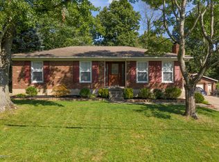 8313 Saint Armands Ct, Louisville, KY 40219