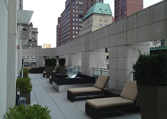 Rented by R New York | media 20