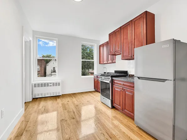 32-24 97th St #2, East Elmhurst, NY 11369