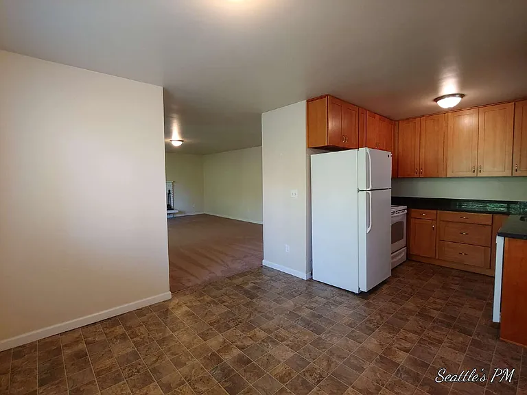 4127 California Ave SW #4 — Photo 16