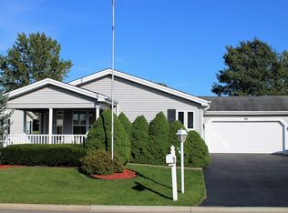 905 Shetland Ct, Grayslake, IL 60030