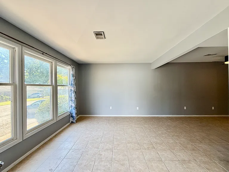 20 Annette Ln — Photo 5