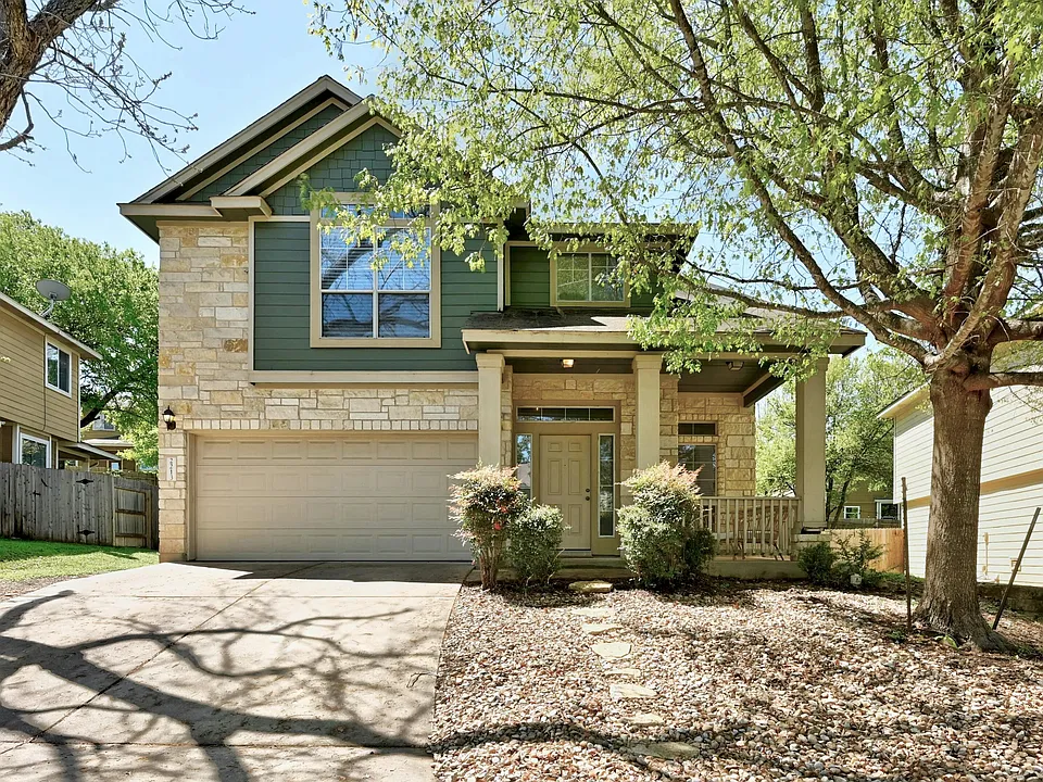 2213 Hazen Ln