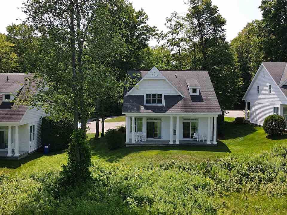 847 Crooked Tree Dr, Petoskey, MI 49770 MLS 471758 Zillow