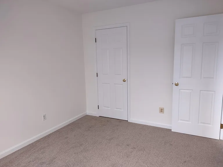 34 Chartwell Ct — Photo 22