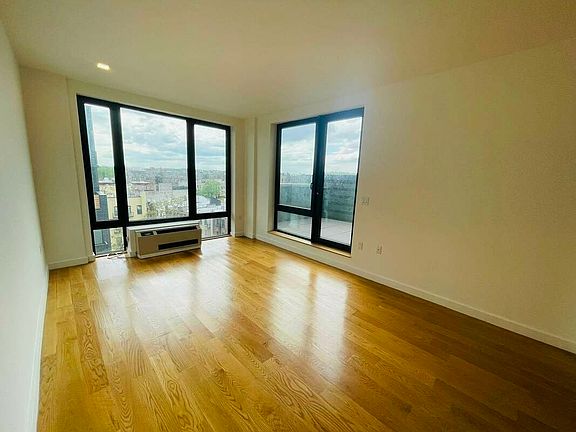 4th image of 25 E 19th St #7BB