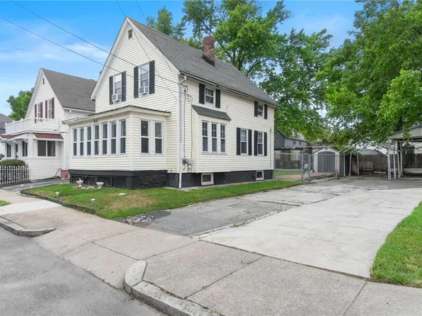 315 Northup St, Cranston, RI 02905