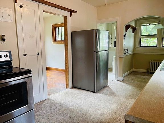 2nd image of 538 Shenley Dr