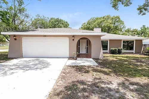 1266 Bentley Ave Photo 1