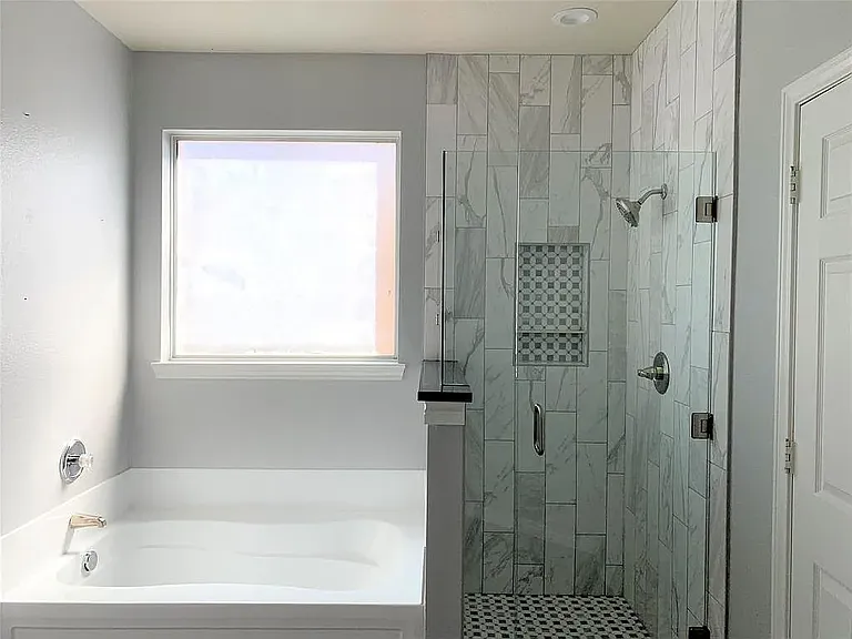 4500 Hickory Meadows Ln — Photo 7