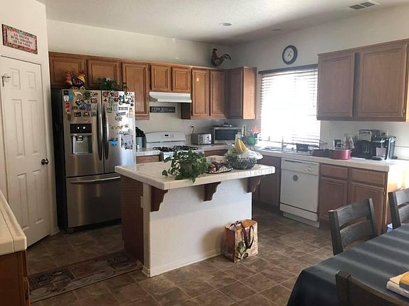 4th image of 5318 E Avenue S4