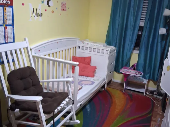 650 Williams Avenue image 11 of 41