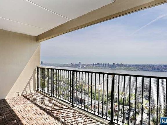 2nd image of 6 Horizon Rd APT 2405