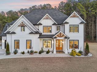 961 Nours Cir, Lawrenceville, GA 30045