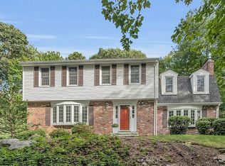 9 Red Coat Rd, Shrewsbury, MA 01545