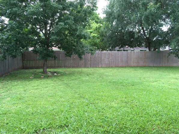 521 Britni Loop, Kyle, TX 78640