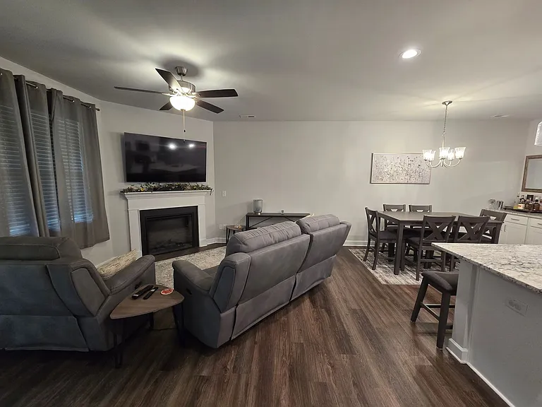 74 Hawk Ridge Dr — Photo 16