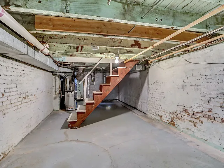 1409 Covington St — Photo 33