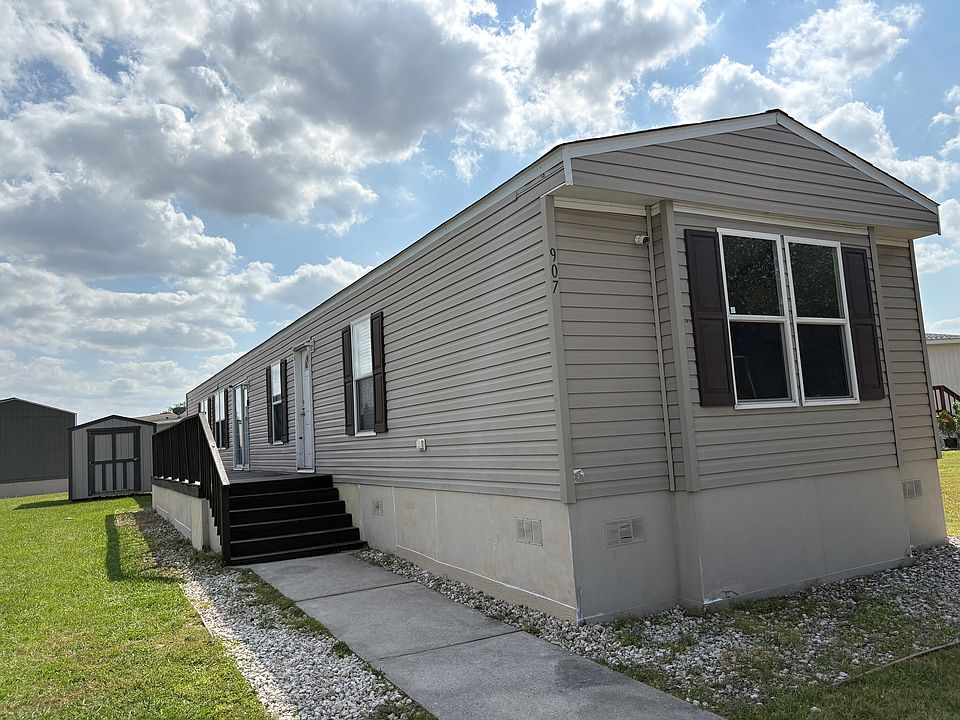 1st image of 907 Speckled Ct #116