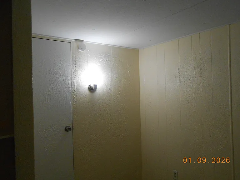 430 N C St #9 — Photo 14