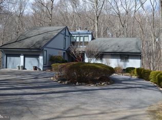 17 Holly Branch Ct, Glen Arm, MD 21057