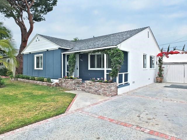 1st image of 8457 Petunia Way