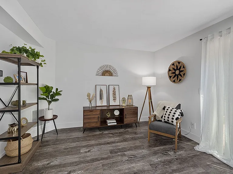Ivy Hills Living Spaces — Photo 148