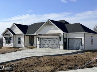 6 Pine Hills Ct, Crawfordsville, IN 47933