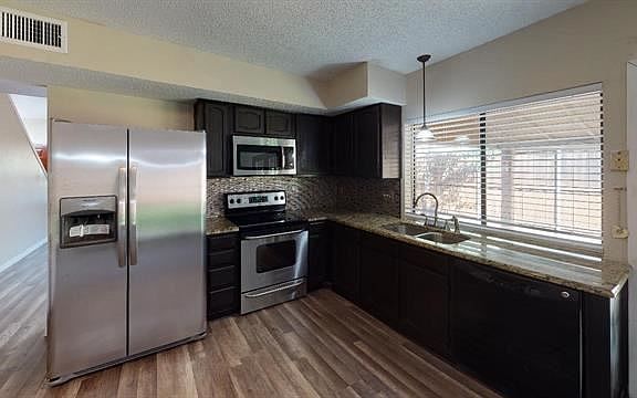 5th image of 4738 Cliffwood Dr