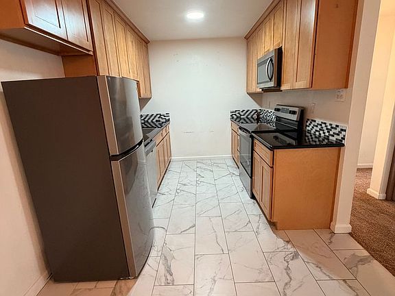 4th image of 2233 Otis Dr APT B