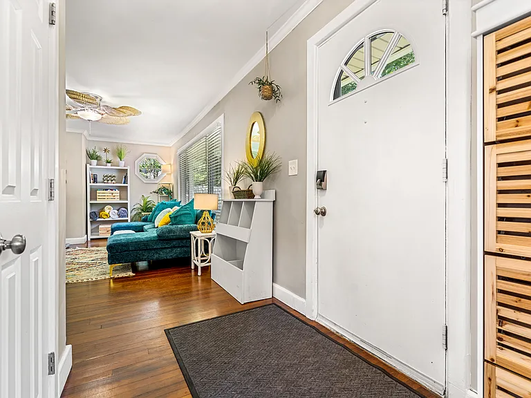 6 Elwyn Rd — Photo 20