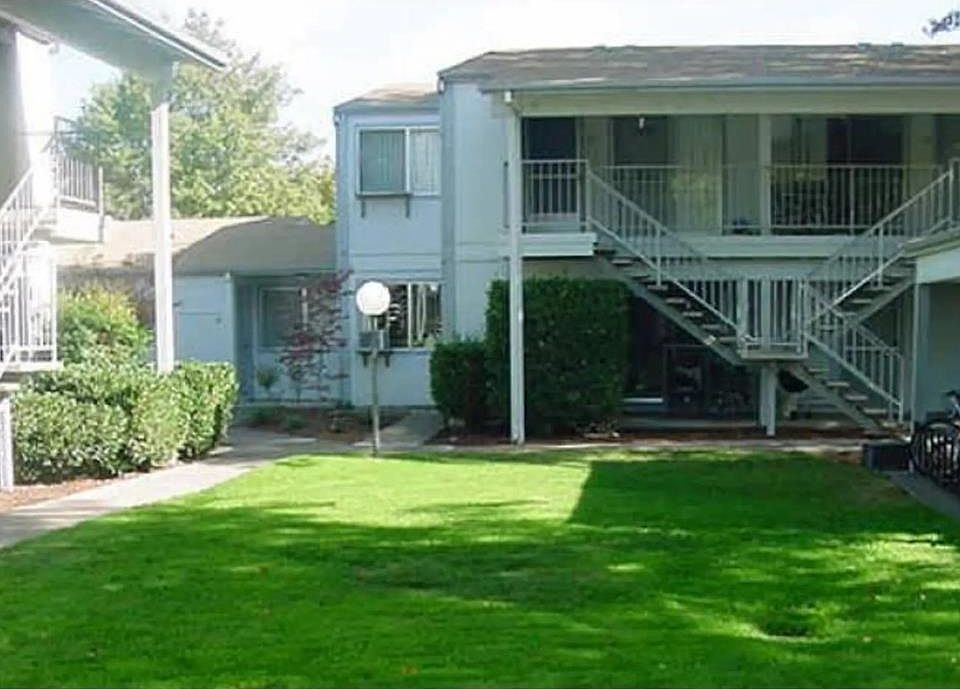 1st image of 333 Lorraine Ave