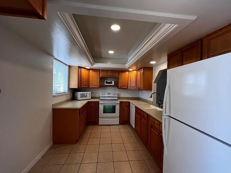 4803 Triton Court W 6 #1 — Photo 4