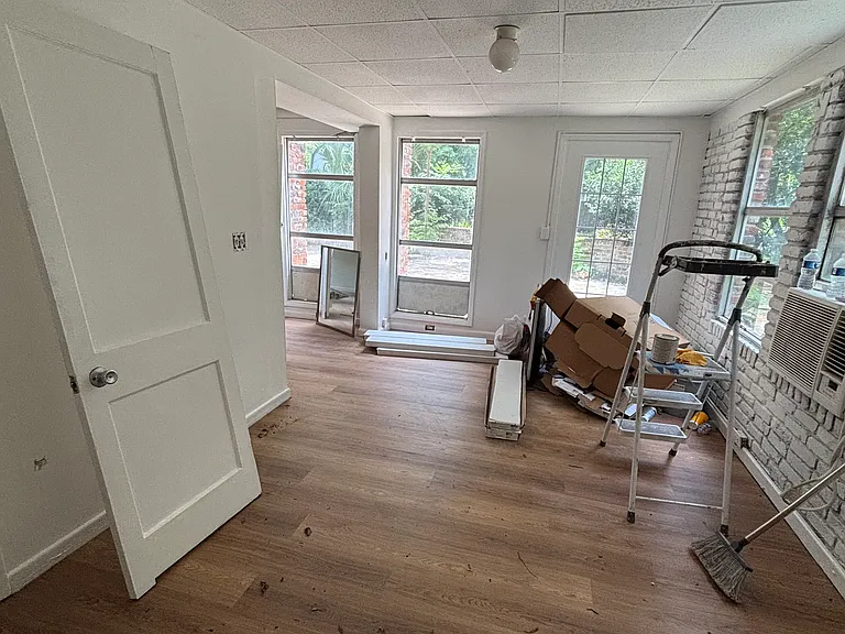 2353 Spring Park Rd #5 — Photo 5