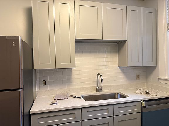 4th image of 709 Maryland Ave Floor 1