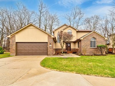 7375 Pepper Crk, West Bloomfield, MI, 48322