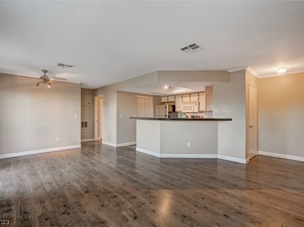 8600 W Charleston Blvd APT 1203, Las Vegas, NV 89117