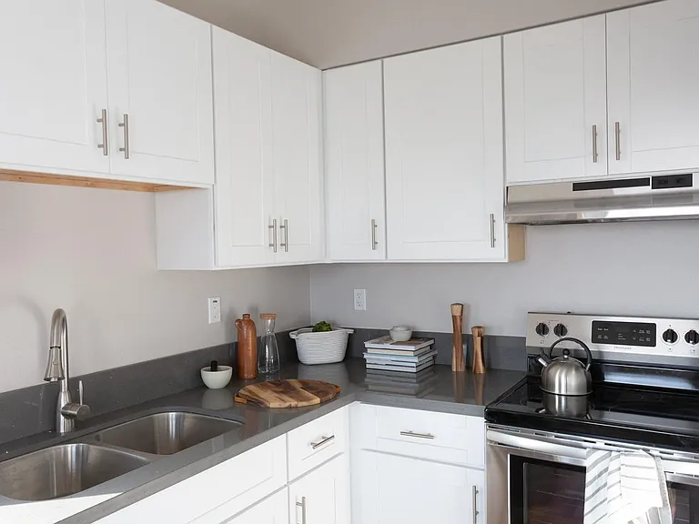 337 N Benton Way #107 — Photo 9
