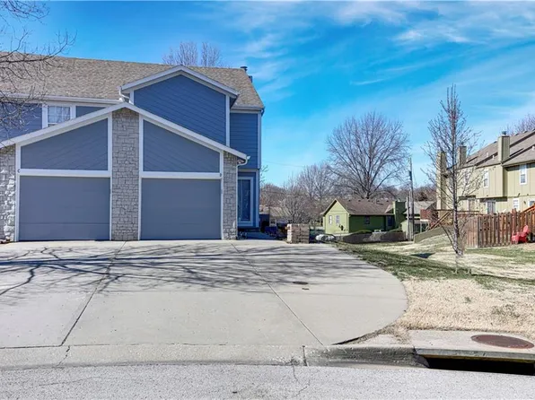 2604 S Peck Ct Unit D, Independence, MO 64055