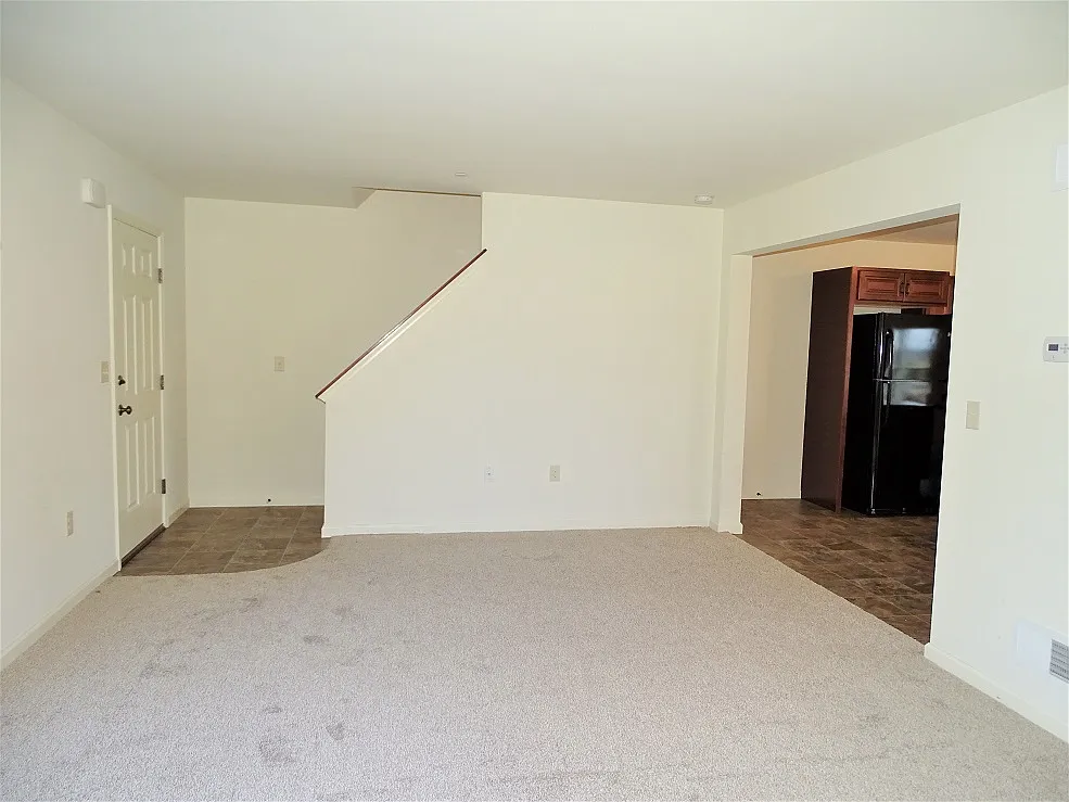 3 bed, 1.5 bath, 1440 sqft, $1,695 — Photo 3