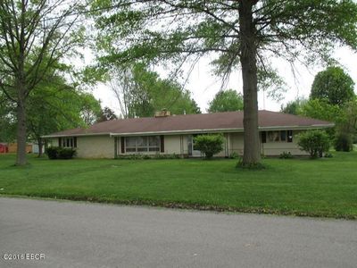 405 W Section Line Rd, Wayne City, IL, 62895