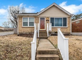 800 Cumberland Dr, Saint Louis, MO