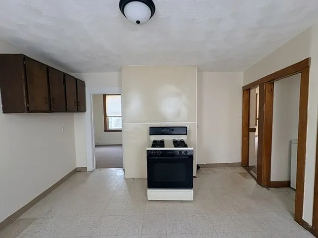 132-134 Boylston St #2 — Photo 5