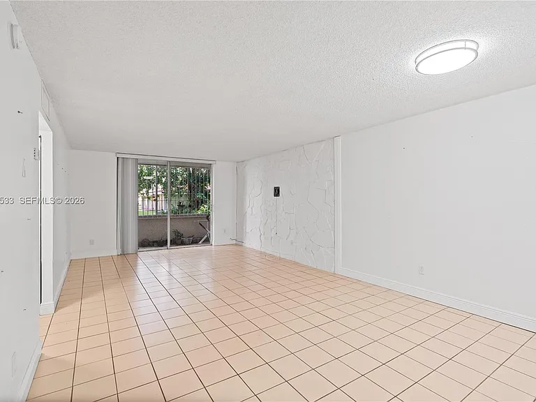 8501 NW 8th St #106 — Photo 8