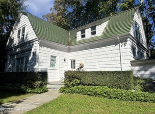 215 Old Church Rd, Greenwich, CT 06830