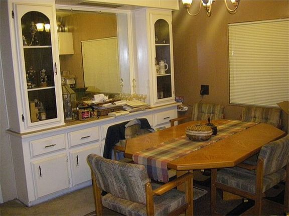 Built-In Lighted Hutch | 4837 Faith Home Rd Sp 117, Ceres, CA 95307, USA