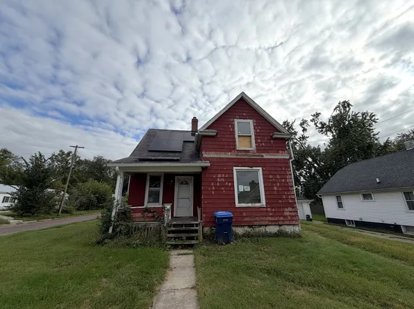 837 Rockwell St, Kewanee, IL 61443