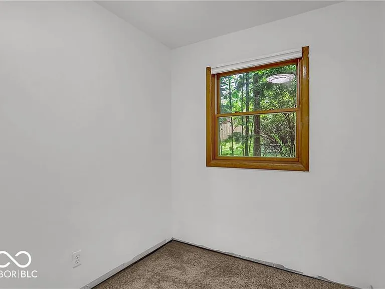 760 W Pine St — Photo 29
