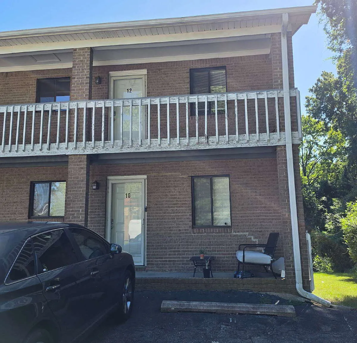 2 bed, 1.0 bath, $1,000 — Photo 1