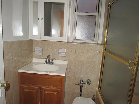 Rented by Mitra Hakimi Realty Group, LLC | media 30